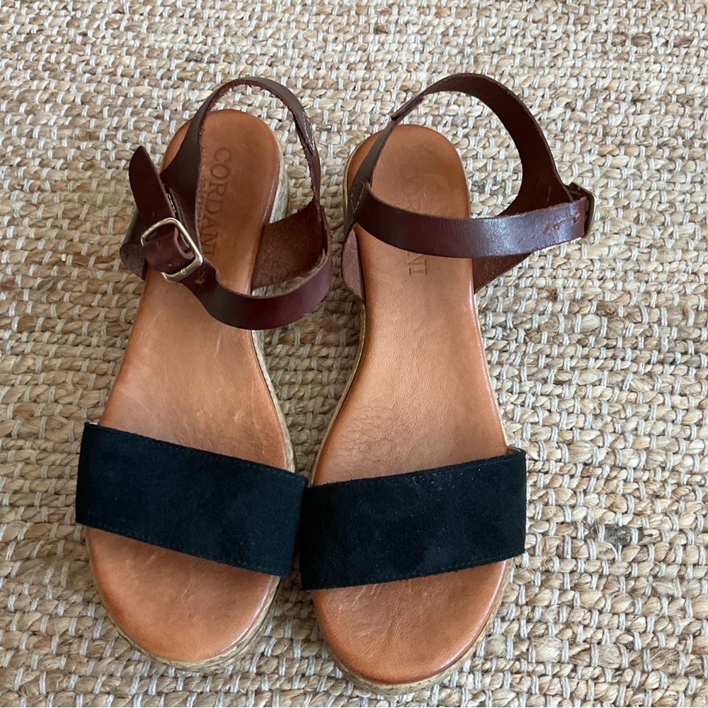 Cordani Calzeturo wedge leather/ suede 9.5 sandals